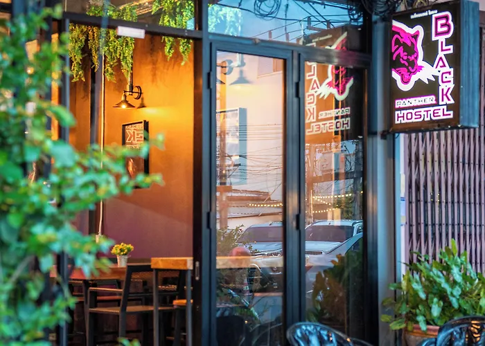 Black Panther Hostel Phuket